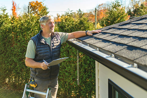 Professional Roof Leak Repair technician working in Wishek, ND